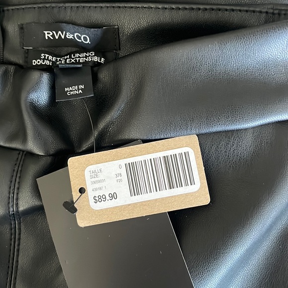 🆕RW&Co Black Faux Leather High-Waisted A-Line Midi Skirt - Picture 5 of 5